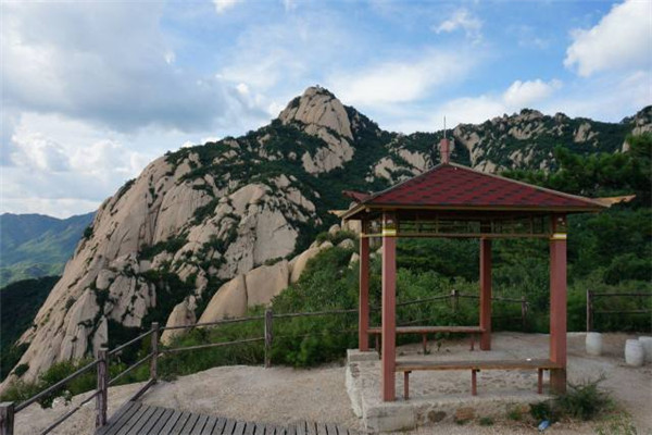 古风·西上莲花山(古风其十九)